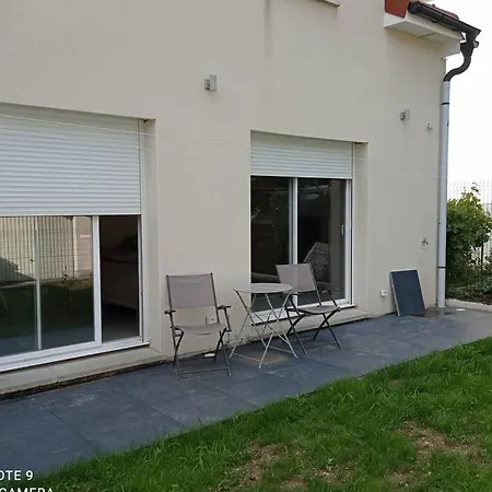 Maison Neuve Avec Parking Devant La Maison Holiday home Ville-la-Grand